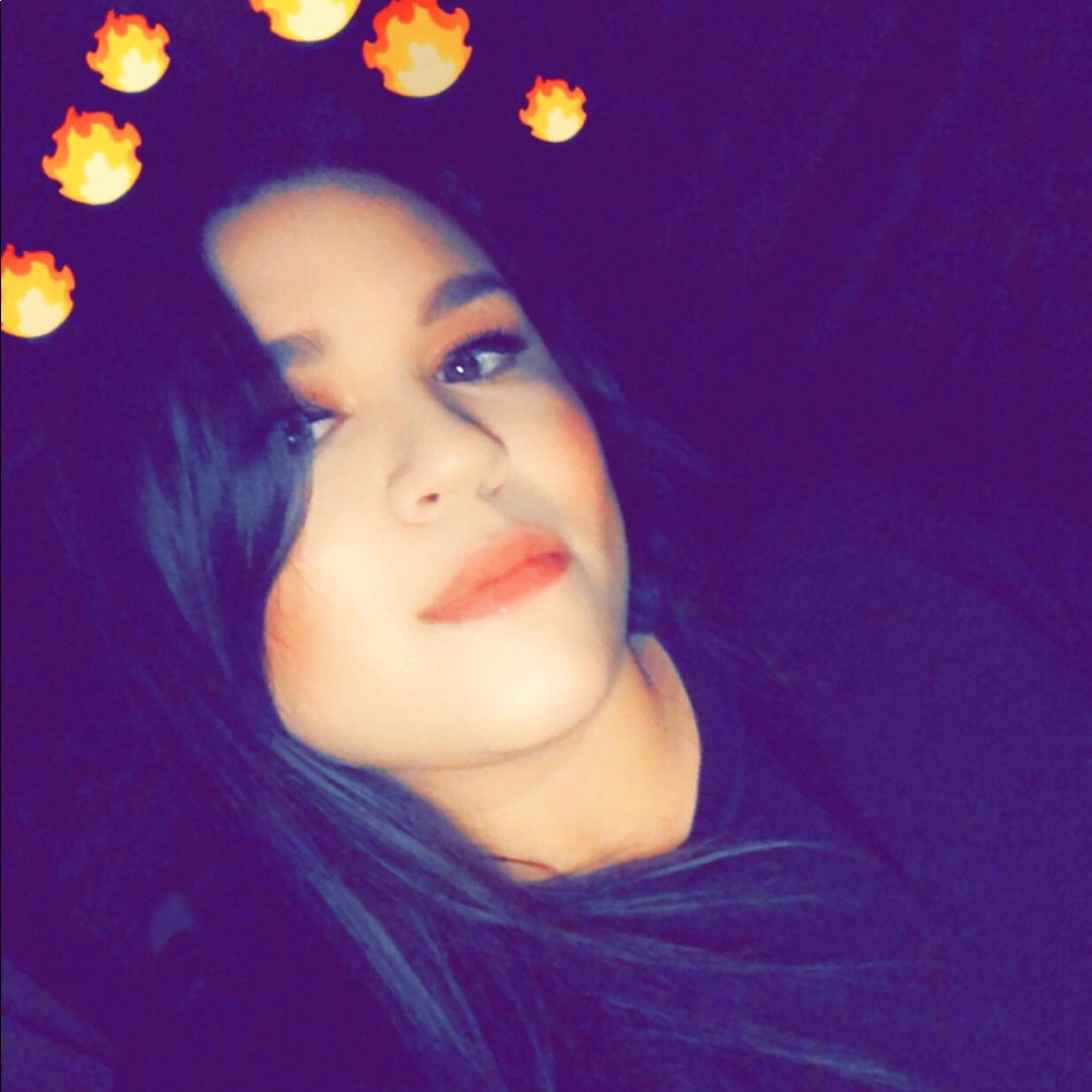 Meet your Posher, Rocio